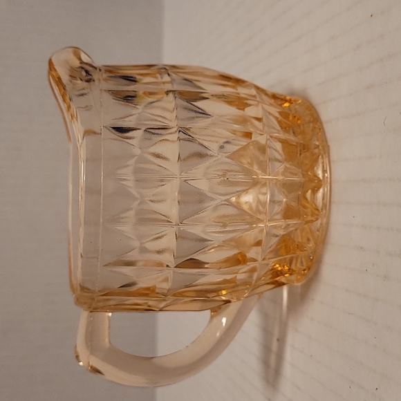 Beautiful Vintage Pink Depression Glass Creamer - Picture 3 of 11